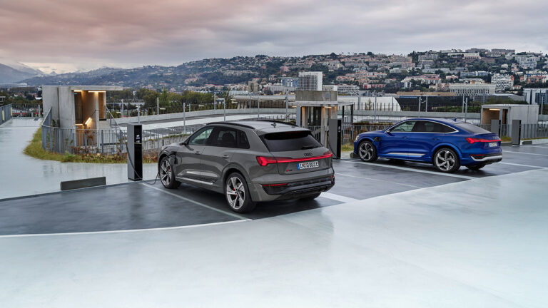 Audi Q8 e-tron vista posteriormente