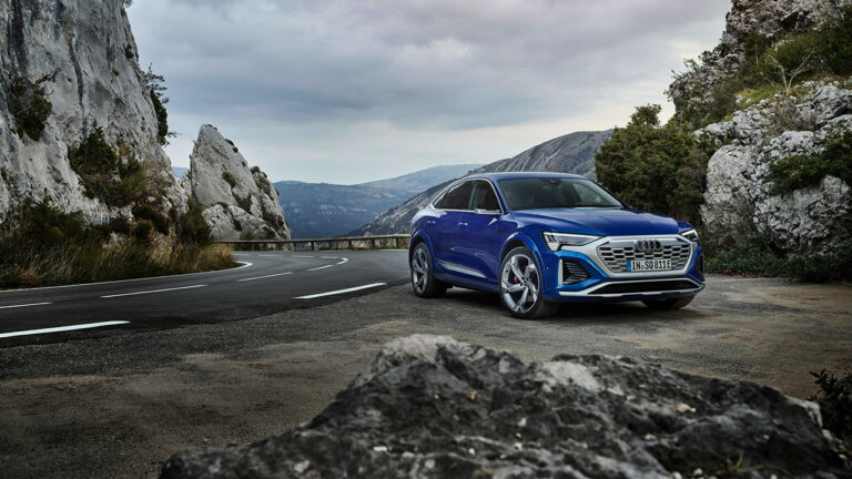 Audi Q8 e-tron vista frontalmente