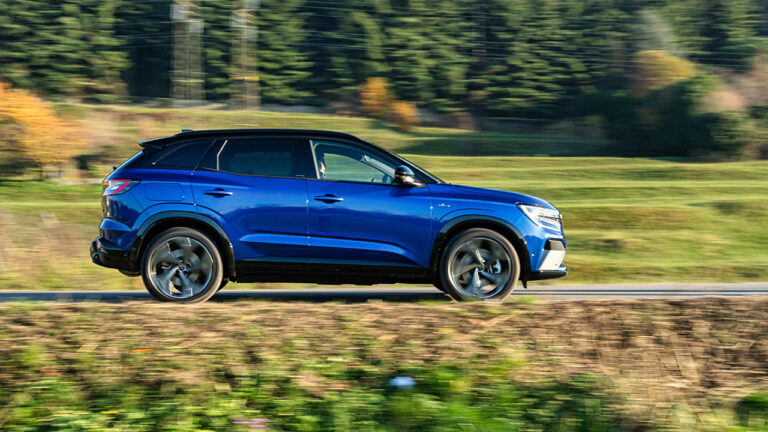 Foto di un Renault Astral visto lateralmente