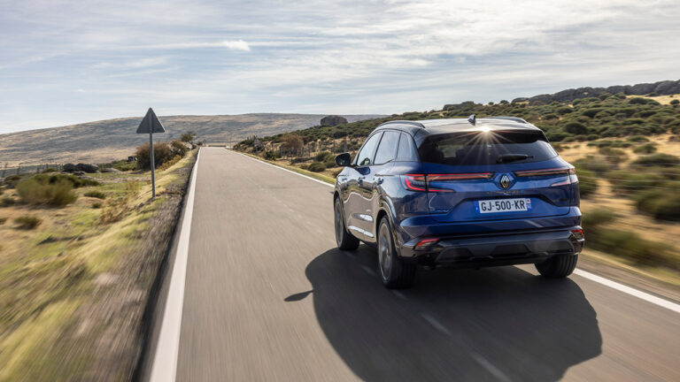 Foto di un Renault Astral visto posteriormente