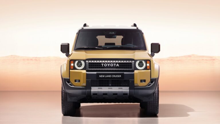 Toyota Land Cruiser - gialla frontale