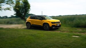 Jeep Avenger benzina - laterale