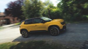 Jeep Avenger benzina - gialla