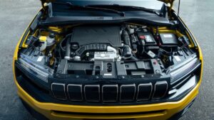 Jeep Avenger benzina - vano motore