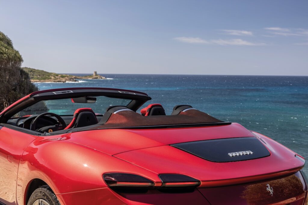 Ferrari Roma Spider, cofano posteriore