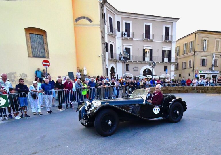 Come custodire una collezione d'auto?