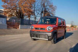 prova kei car - Suzuki Hustler