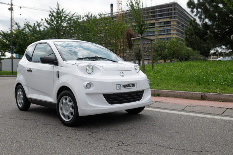 Aixam e-Miniauto Access, microcar elettrica