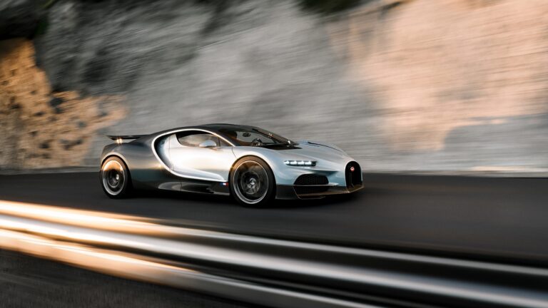 Bugatti Tourbillon, rivoluzione aspirata
