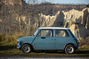 Innocenti Mini Cooper 1300 Export, la prova al passato