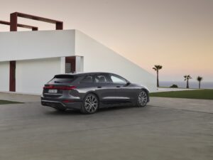 A6 e-tron, la prima Audi elettrica offerta anche come Avant