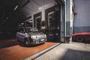 Fiat Panda 100 HP, la Panda Armata
