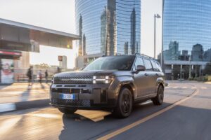 Hyundai Santa Fe, avventura nello spazio