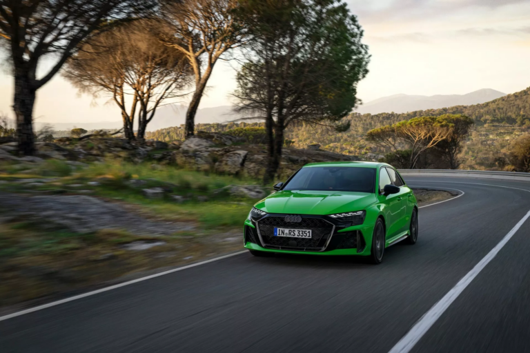 Audi RS 3, il restyling la rende ancora più performante