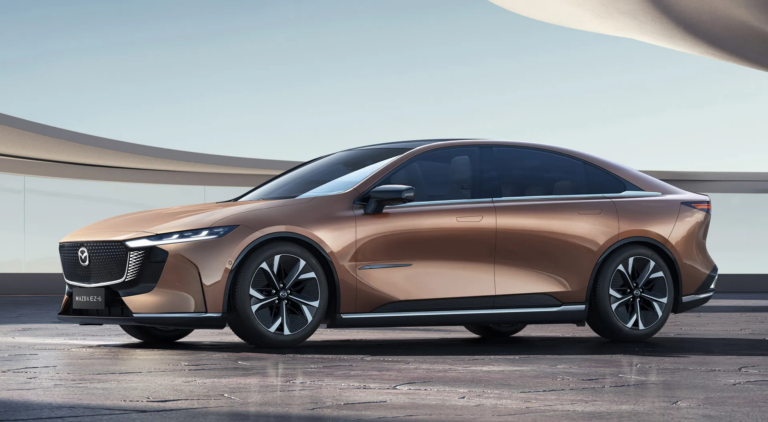 Mazda EZ-6, la berlina elettrica globale arriva in Europa