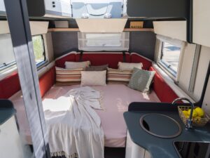 Laika Kosmo L 105, grande ma compatto per quattro