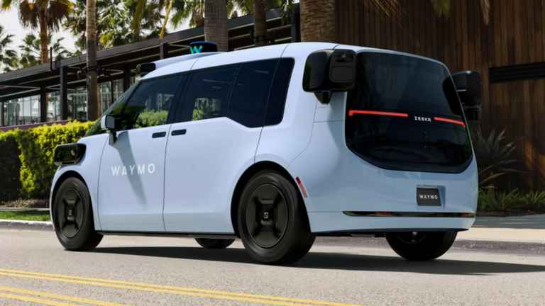 Stati Uniti pronti a limitare l'uso di software e hardware cinesi nei veicoli