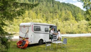 Dethleffs Globebus Go, il camper compatto che sfida le convenzioni