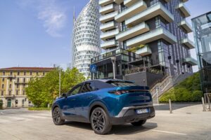 Peugeot 3008, la prova della ibrida light