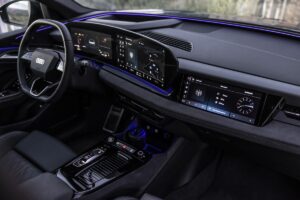 Al volante del Suv elettrico Audi SQ6 e-tron quattro