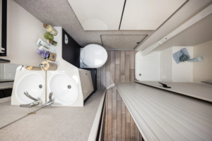 McLouis Serie 300 Slim, compattezza e funzionalità per piccoli equipaggi