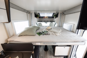 McLouis Serie 300 Slim, compattezza e funzionalità per piccoli equipaggi