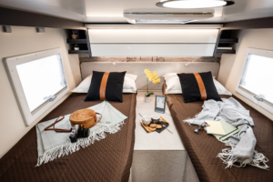 McLouis Serie 300 Slim, compattezza e funzionalità per piccoli equipaggi