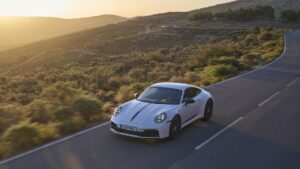 La Nuova Porsche 911 Carrera T, ritorno alle origini del "Touring"