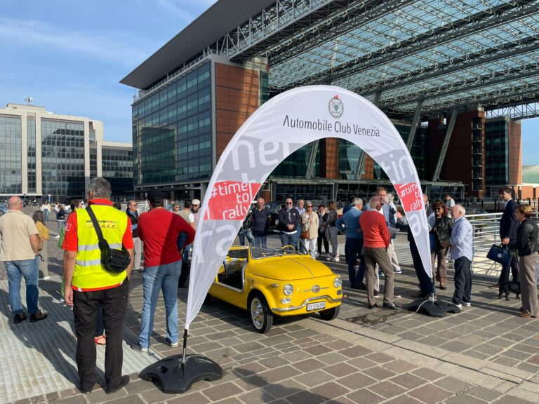 La Fiat 500 Ghia regina dell'evento "Dalla laguna all'estuario"