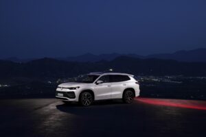 Arriva Volkswagen Tayron, la sette posti su base Tiguan