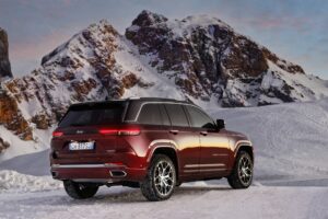 Jeep Grand Cherokee, lusso formato Overland