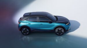 Opel Mokka 2025, restyling tecnologico che punta all'essenziale