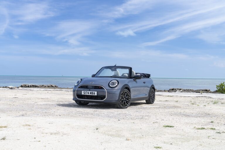 MINI Cabrio, la scoperta che preferisce il termico