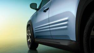 Ritorno al futuro per la nuova Renault 4 E-Tech Electric