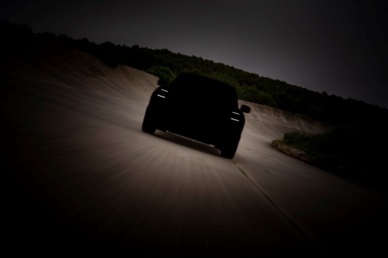 MINI al Salone di Parigi 2024, focus sull'elettrico