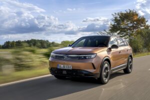 Nuova Opel Grandland, ecco come va il Suv tedesco