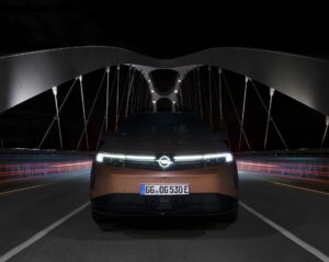 Nuova Opel Grandland, ecco come va il Suv tedesco