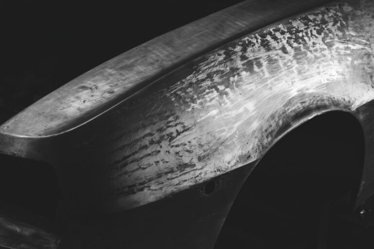 La storia dell'alluminio che "vestiva" le carrozzerie