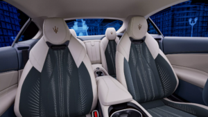 Maserati festeggia 110 anni con la GranTurismo Folgore 110 Anniversario