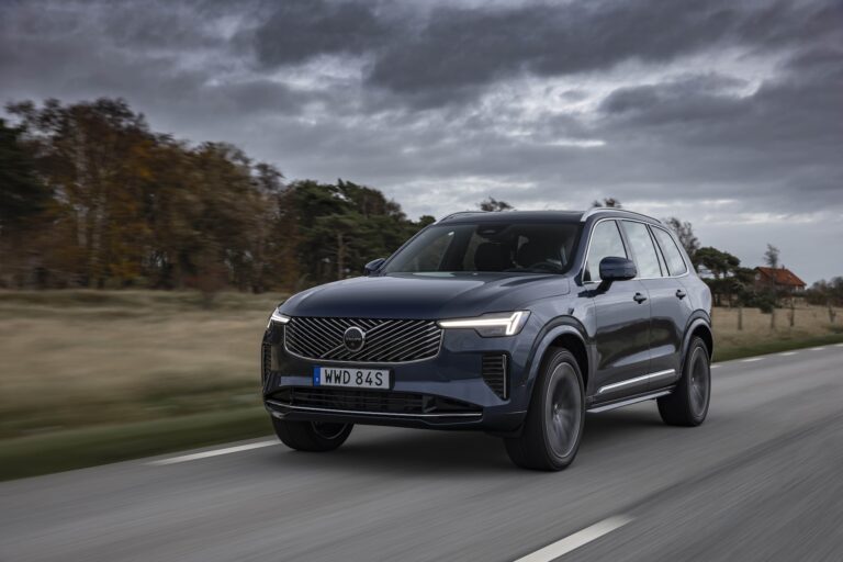 Volvo XC90, una nave da crociera a quattro ruote