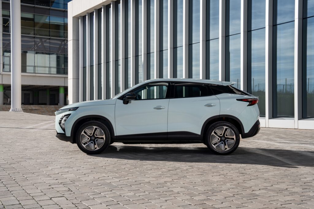 Omoda 5 EV: il SUV elettrico cinese che sfida il mercato italiano