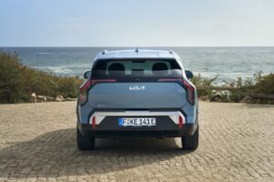 Al volante della Kia EV3, il Suv elettrico compatto