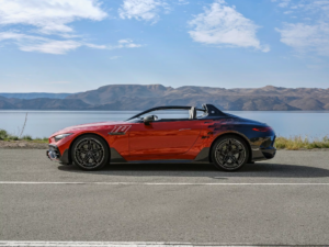 Mercedes-AMG PureSpeed: omaggio alle corse e al lusso estremo