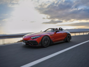 Mercedes-AMG PureSpeed: omaggio alle corse e al lusso estremo