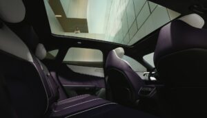 tetto panoramico Mazda CX-6e