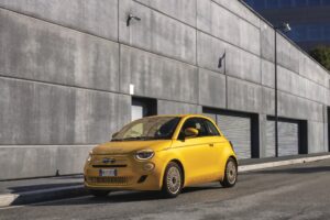 Fiat 500 ibrida